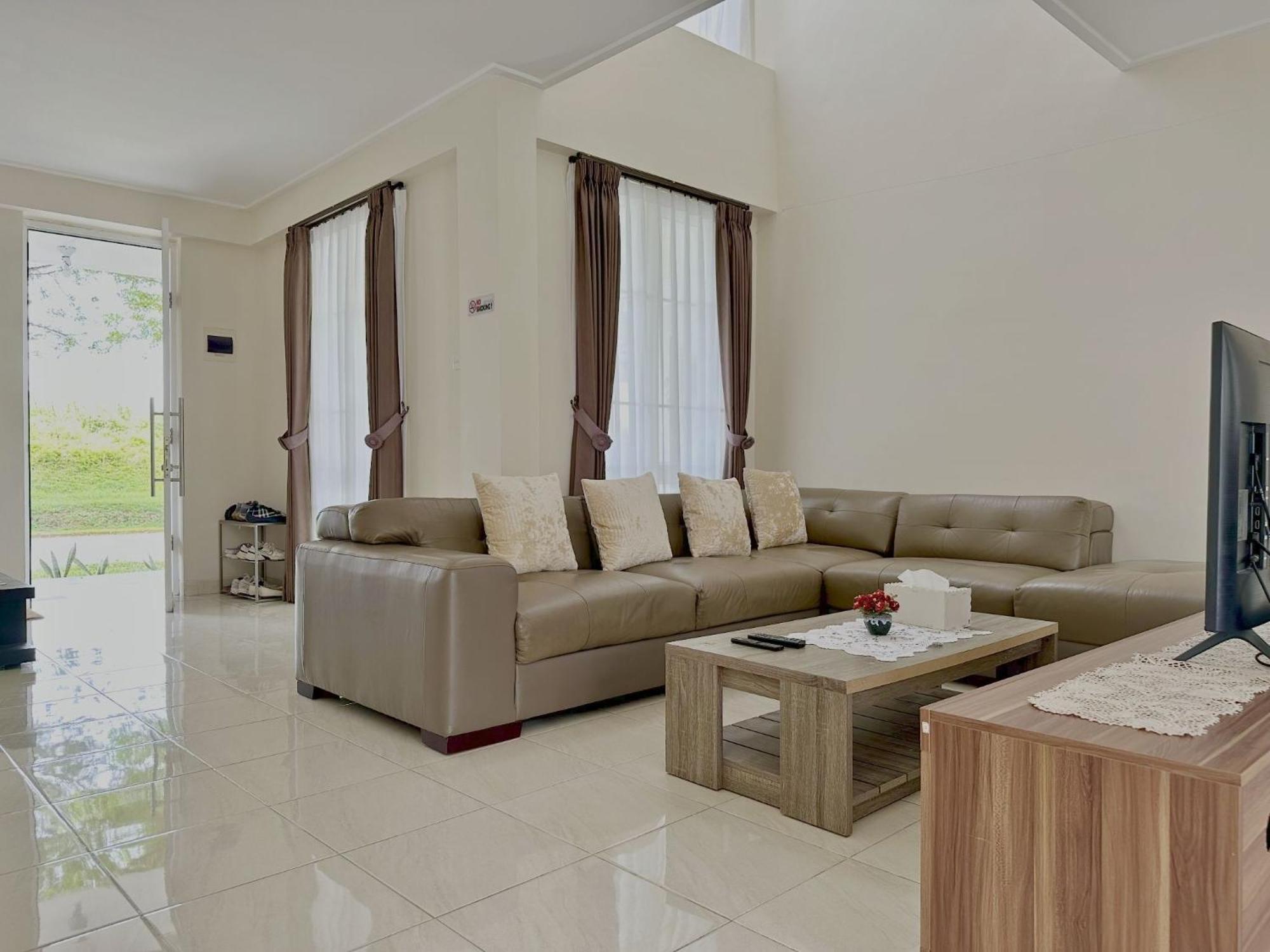 Blessimore Springhill 4Br Palembang Exterior foto