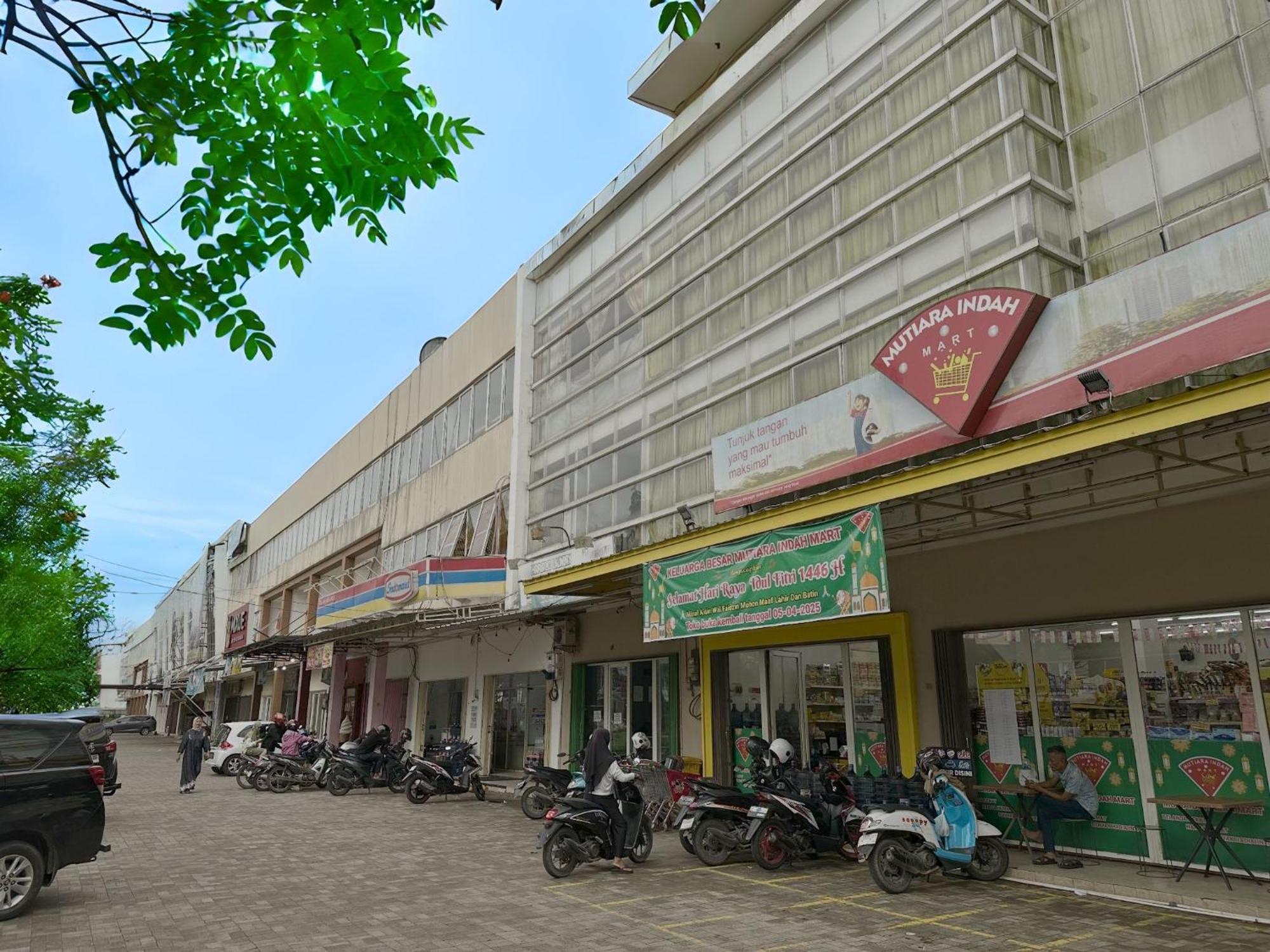 Blessimore Springhill 4Br Palembang Exterior foto